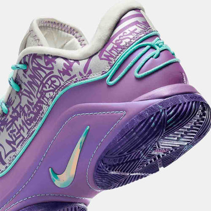 Up close, rear view of the Nike LeBron XXII “Frozen Grapes”.