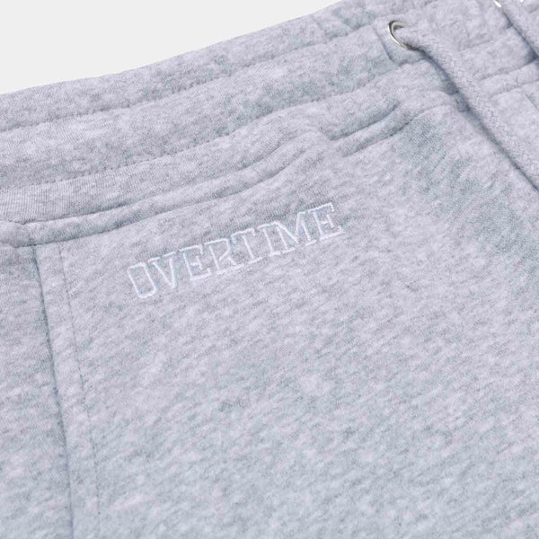 Up close view of band on the Overtime Classic 24 Jogger.