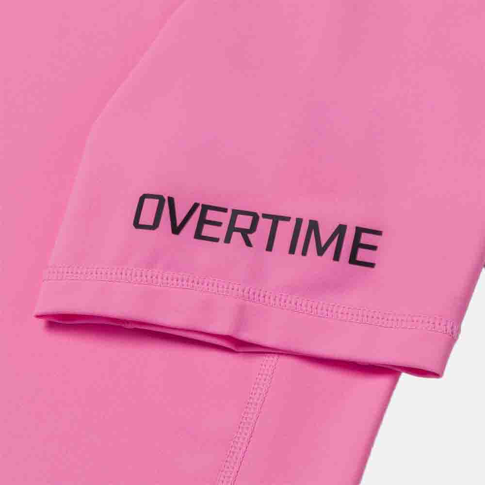 Up close view of sleeve on the Overtime Valid Compression Tee.