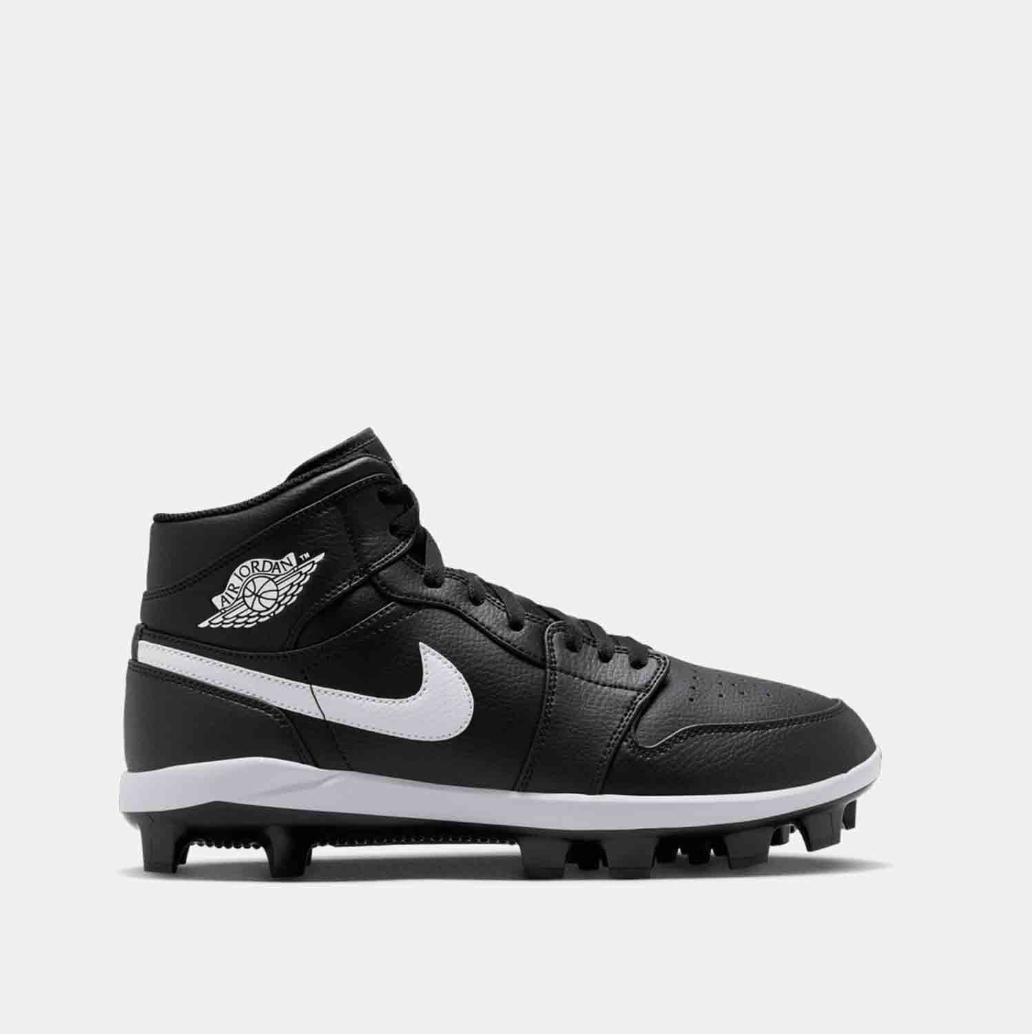 Side view of Nike Jordan 1 Retro MCS Baseball Cleat.
