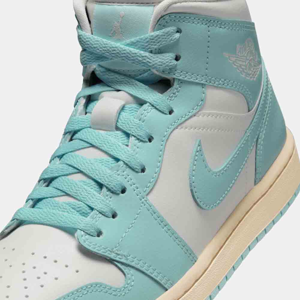 Up close, front view of the Women's Air Jordan 1 Mid.