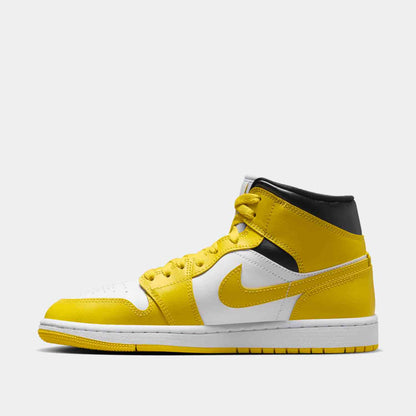 Side medial view of the Nike Air Jordan 1 Mid.