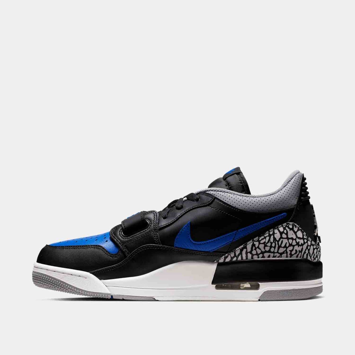 Side medial view of the Air Jordan Legacy 312 Low 'Royal'.