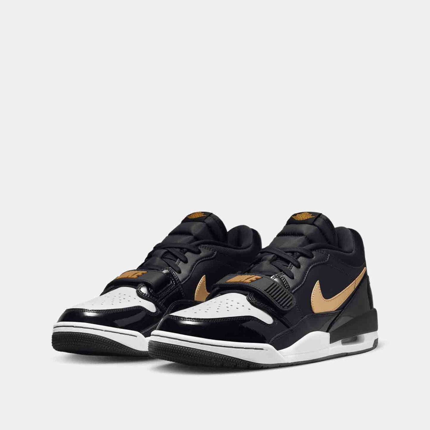 Front view of Men's Air Jordan Legacy 312 Low.