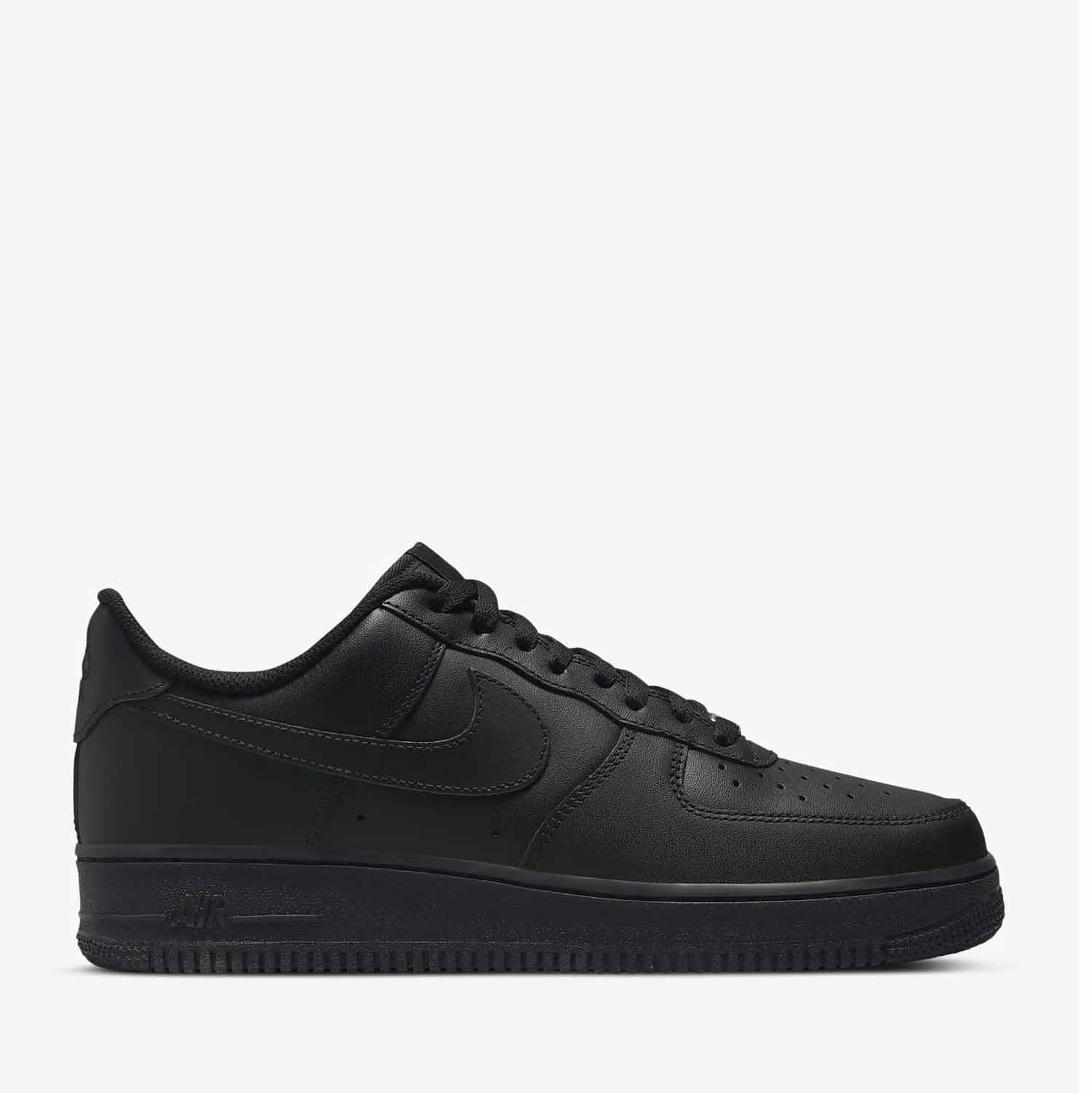 Side view of the Men's Air Force 1 '07.