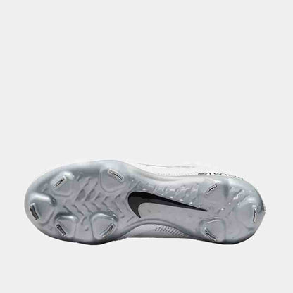 Bottom view of the Nike Women's Hyperdiamond 4 Pro Metal Softball Cleats.