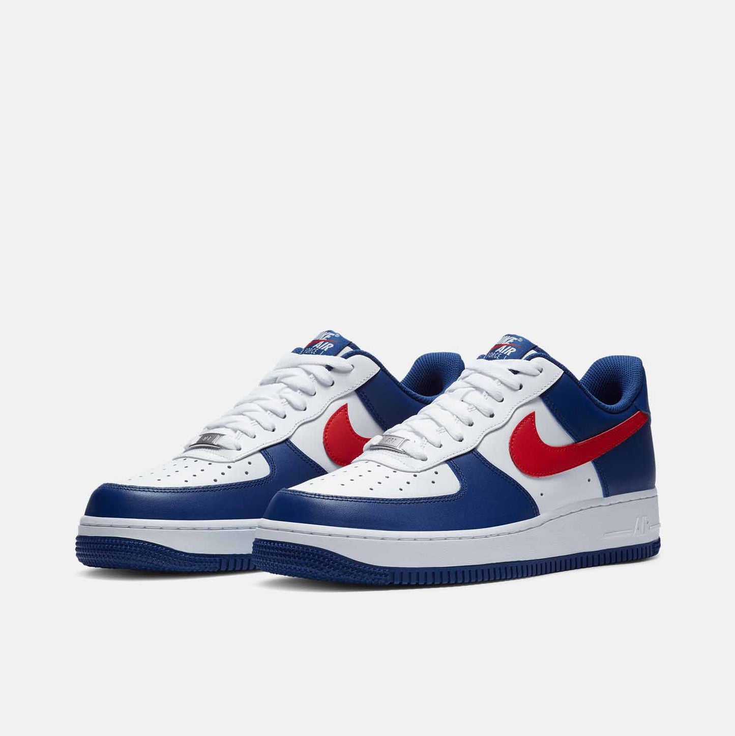 Front view of Men's Nike Air Force 1 '07.
