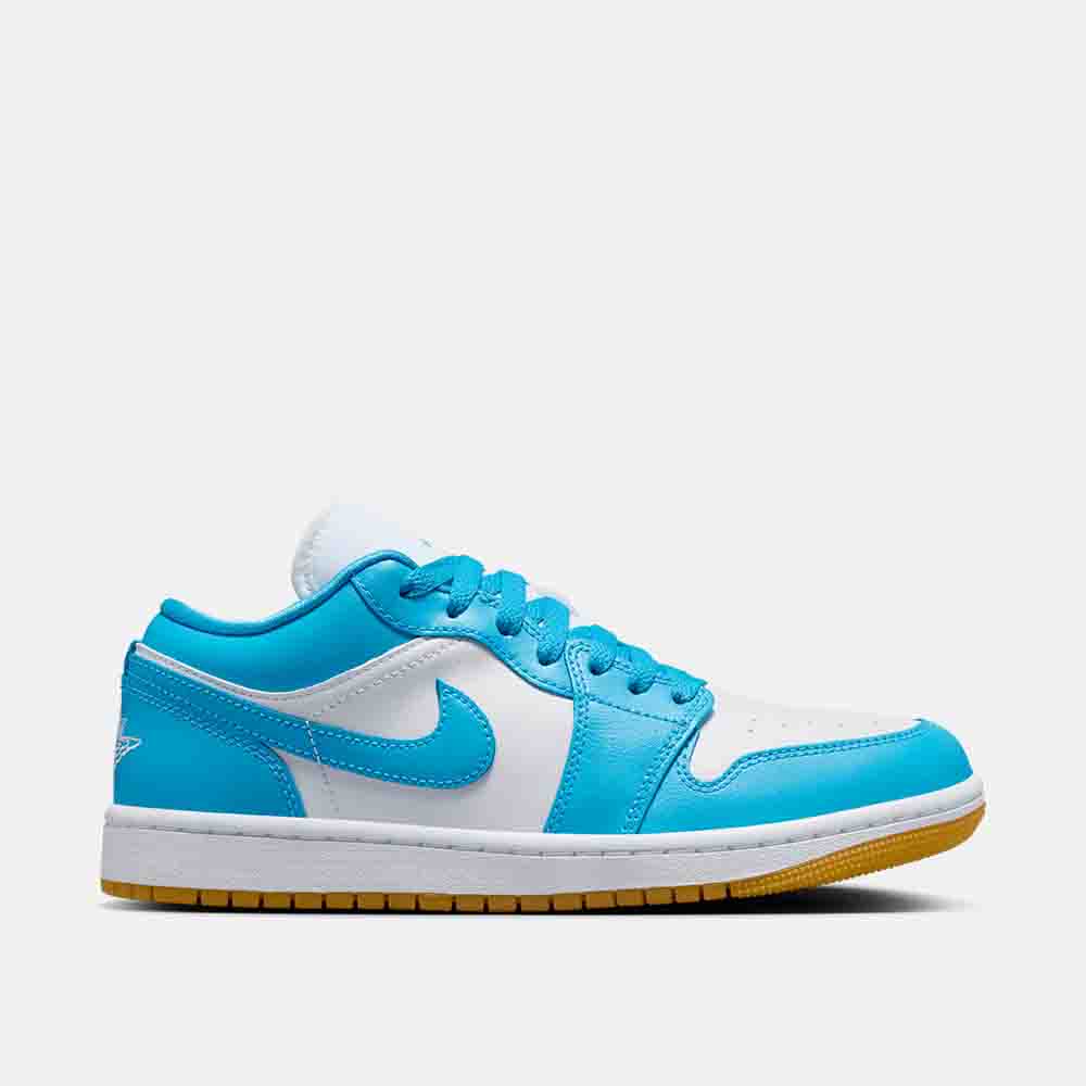 Side view of the Women's Jordan 1 Low.