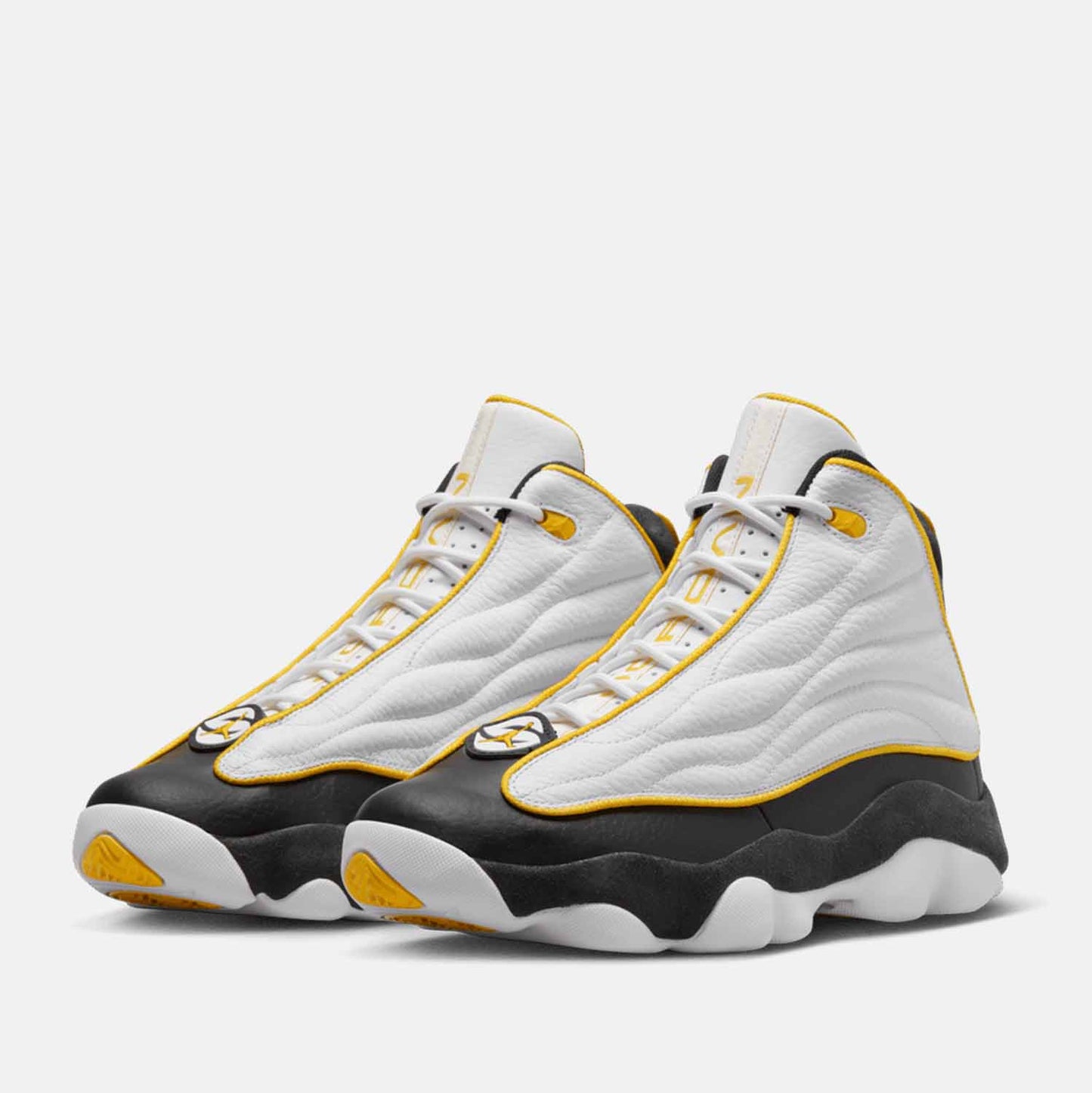Front view of Men's Jordan Pro Strong.