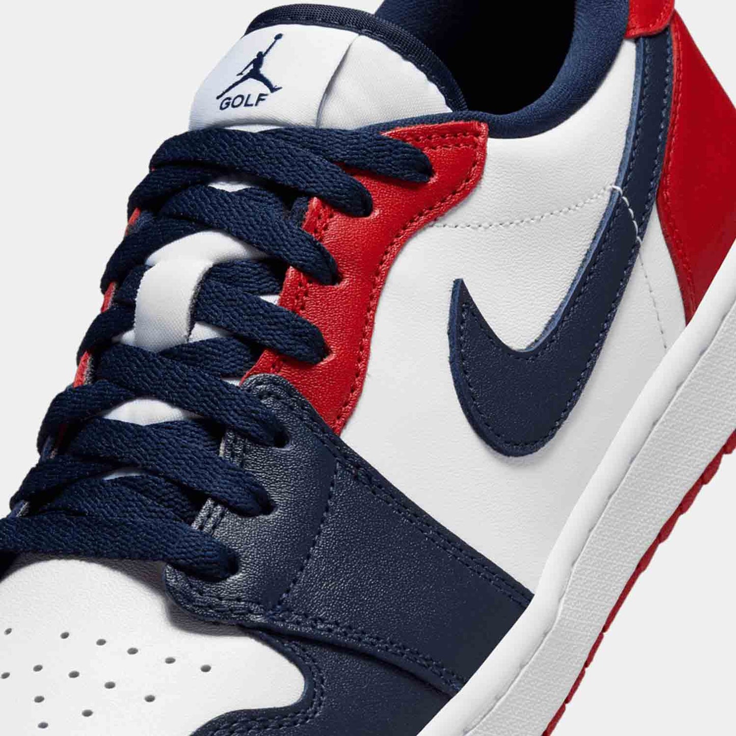 Up close front view of Men's Jordan Sport Dri-FIT 3/4 Tights.