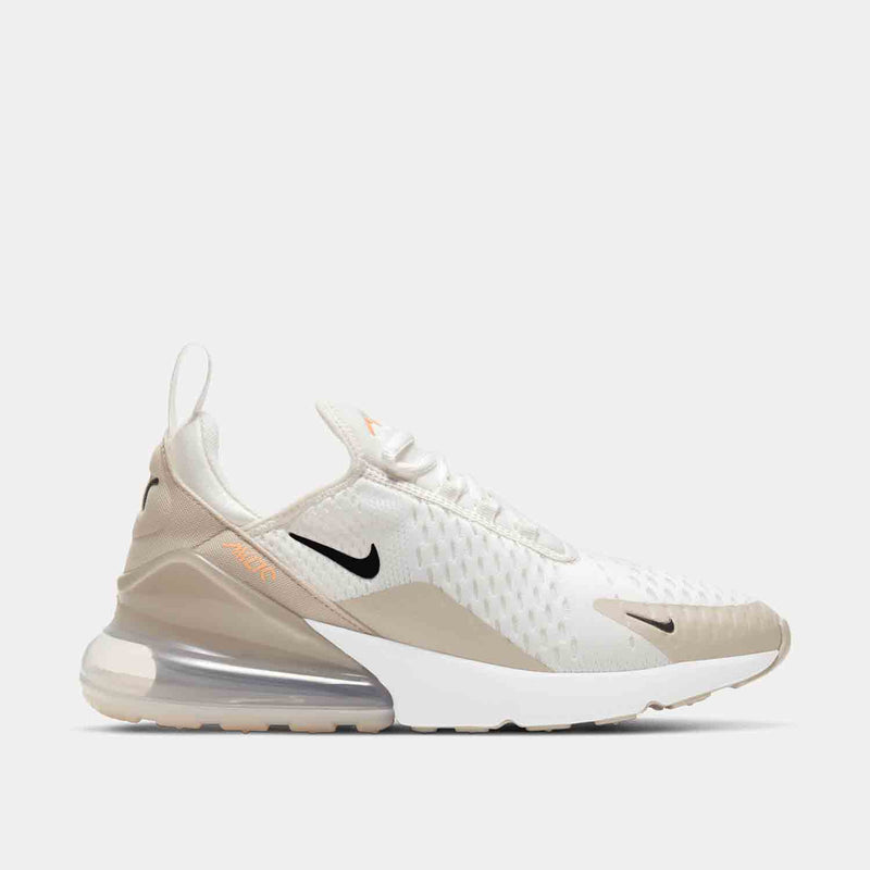 Side view of Women's Nike Air Max 270.