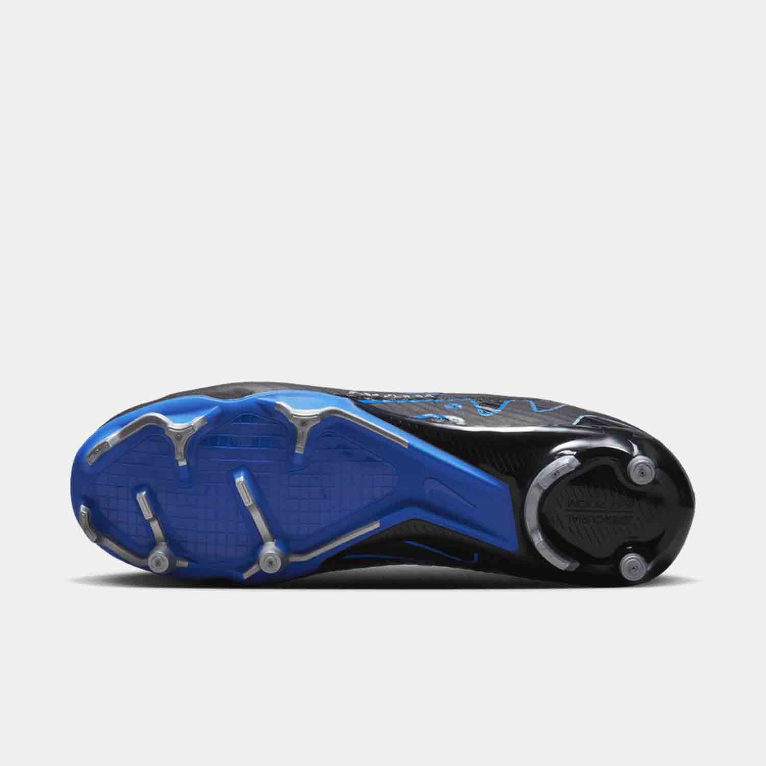 Bottom view of Nike Mercurial Superfly 9 Academy Soccer cleats.