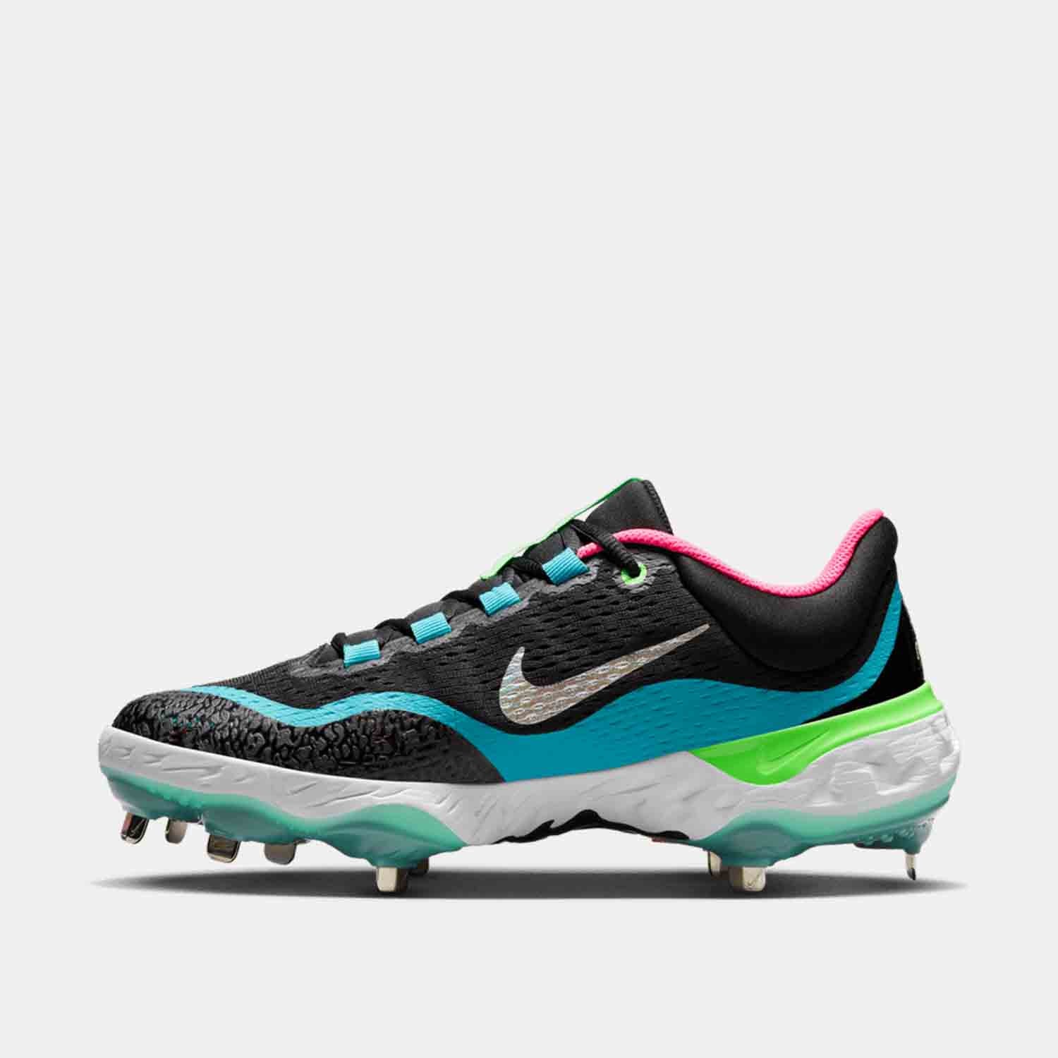 Side medial view of Men's Nike Alpha Huarache Elite 4 Low Baseball Cleats.