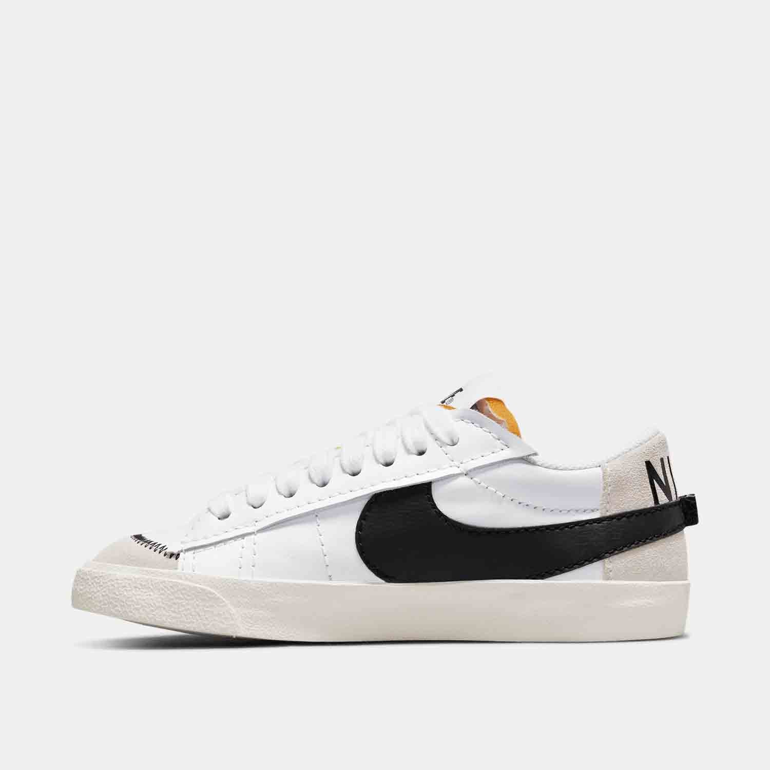 Side medial view of the Nike Women's Blazer Low '77 Jumbo.