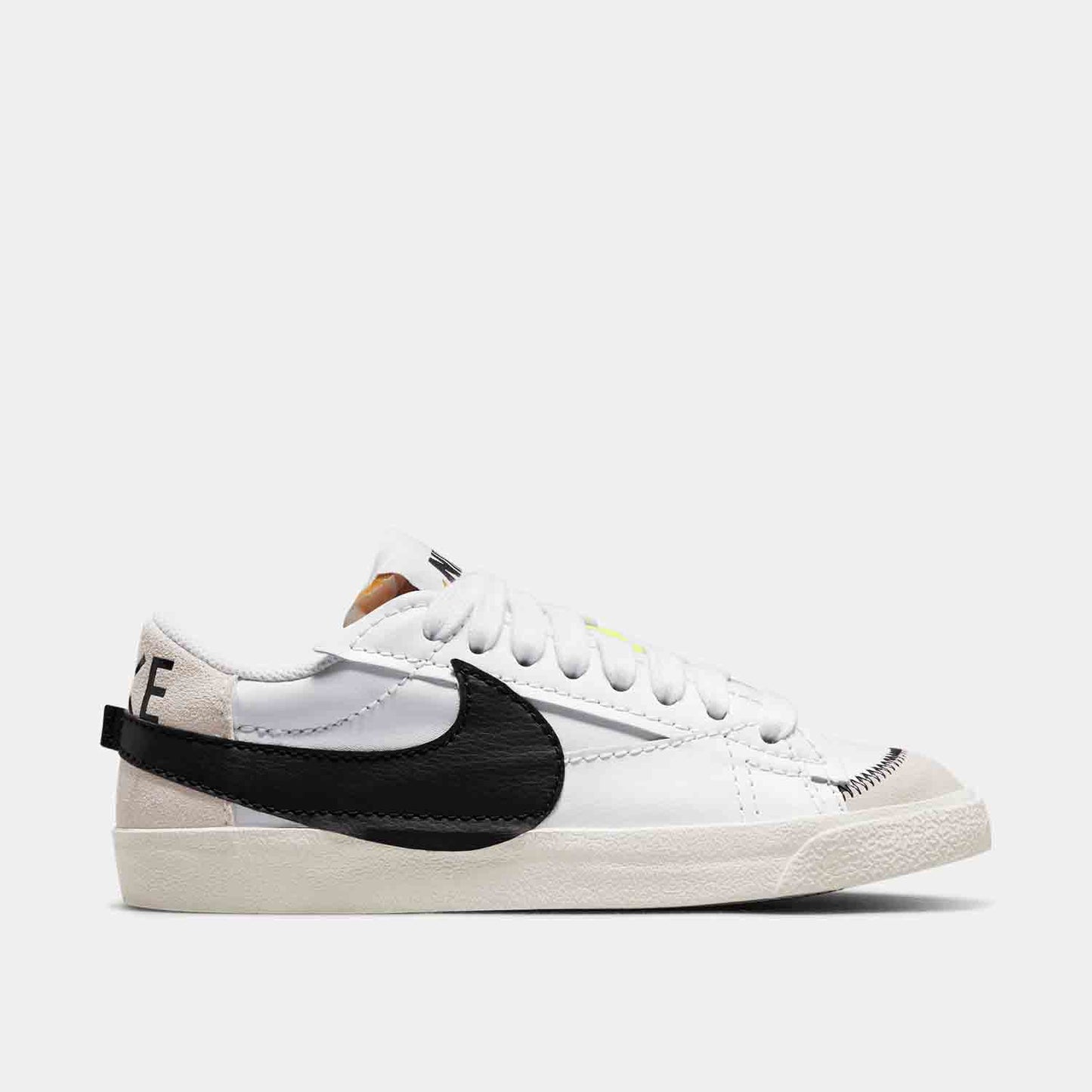 Side view of the Nike Women's Blazer Low '77 Jumbo.