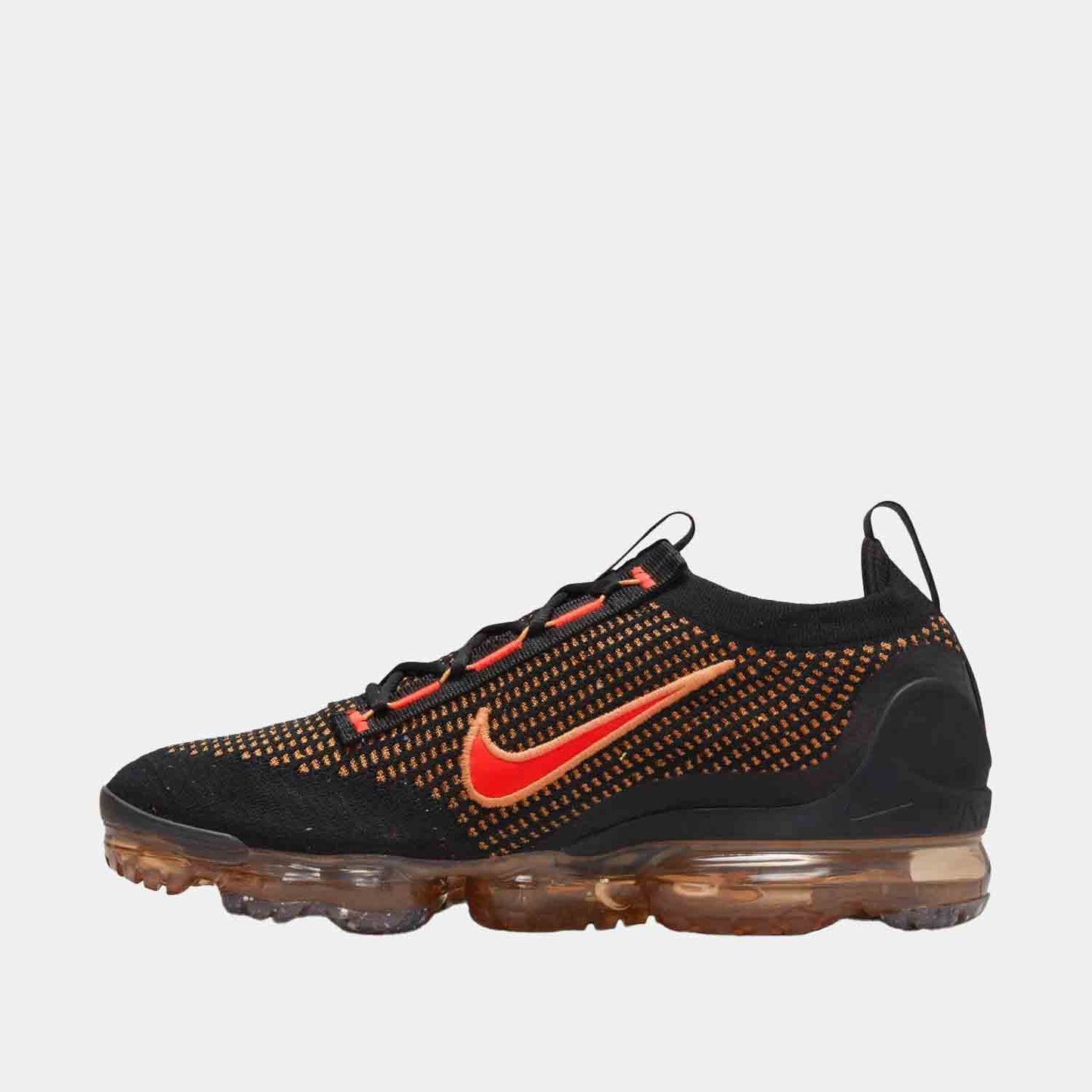 Side medial view of the Men's Nike Vapormax 2021 Flyknit.