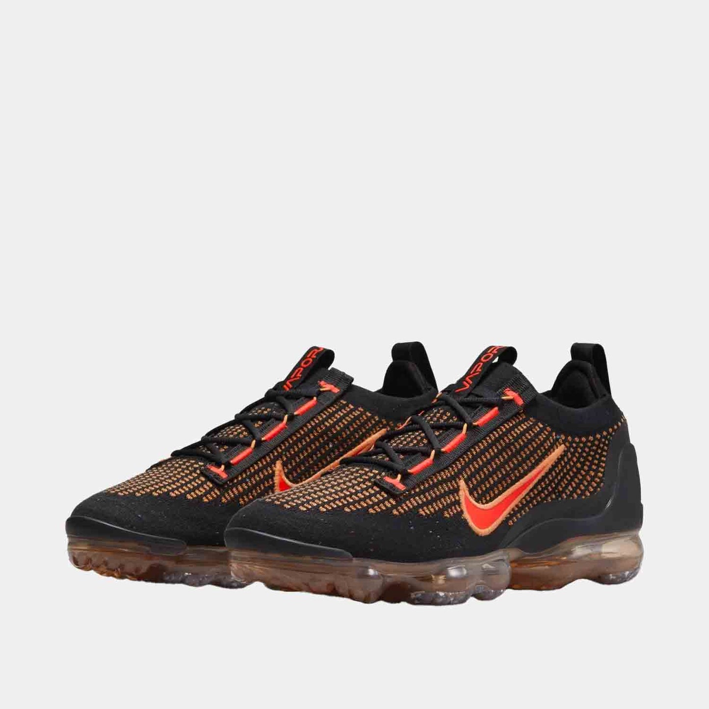 Front view of the Men's Nike Vapormax 2021 Flyknit.