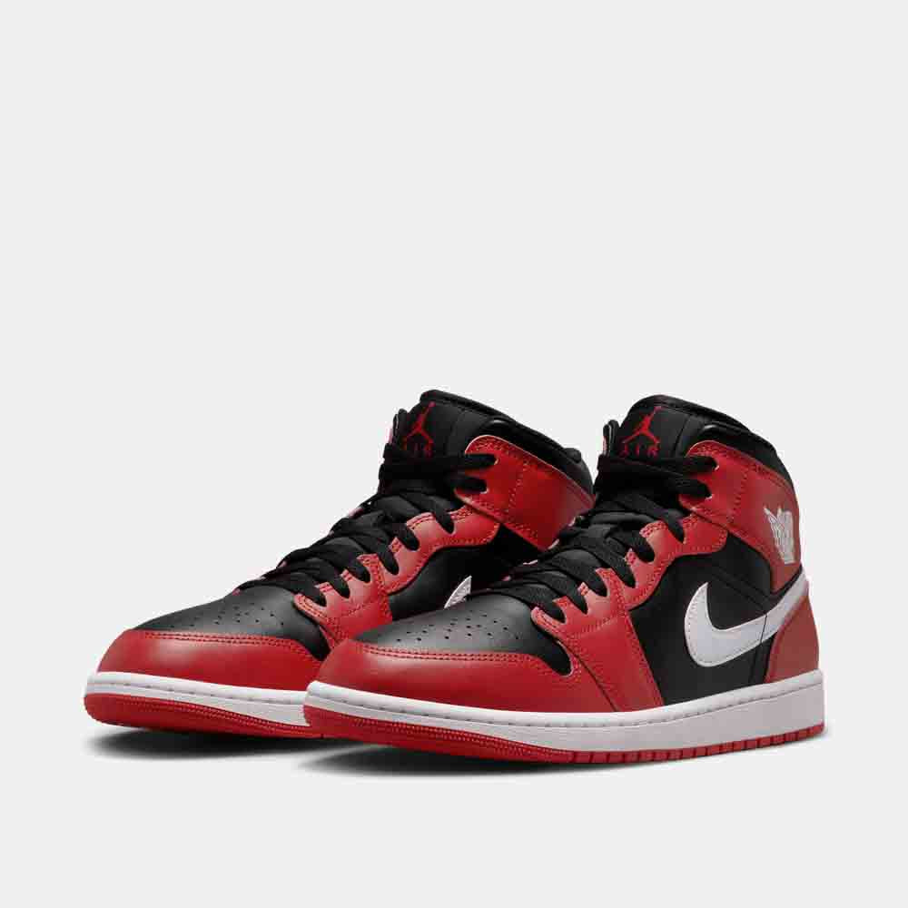 Front view of the Men's Air Jordan 1 Mid.