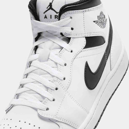 Up close, front view of the Men's Air Jordan 1 Mid.