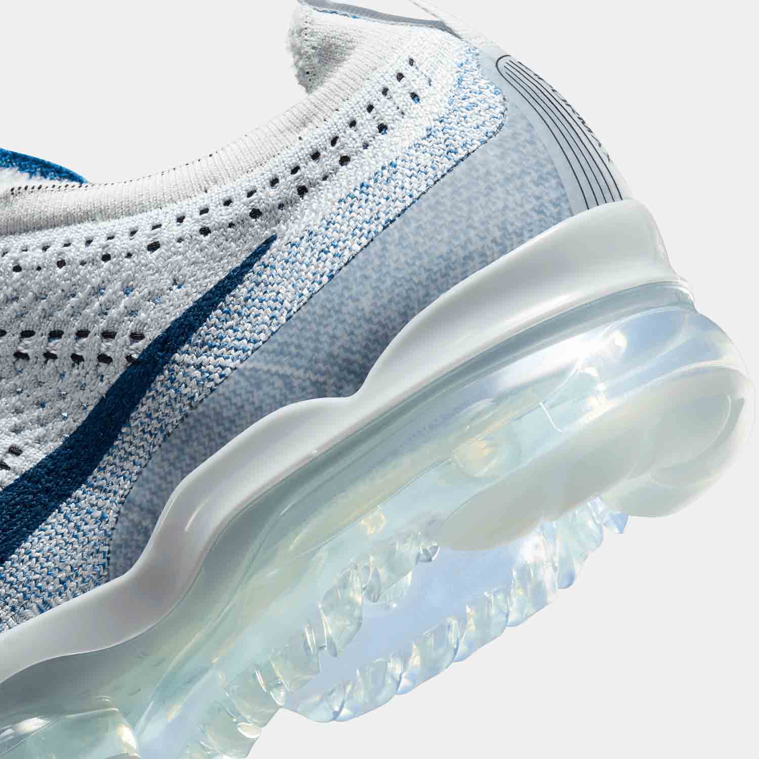 Up close rear view of the Nike Men's Air VaporMax 2023 Flyknit.