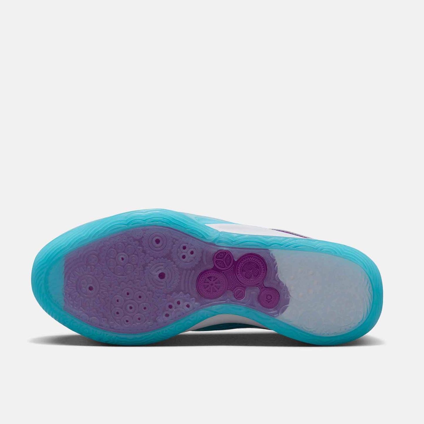 Bottom view of Men's Nike KD16.
