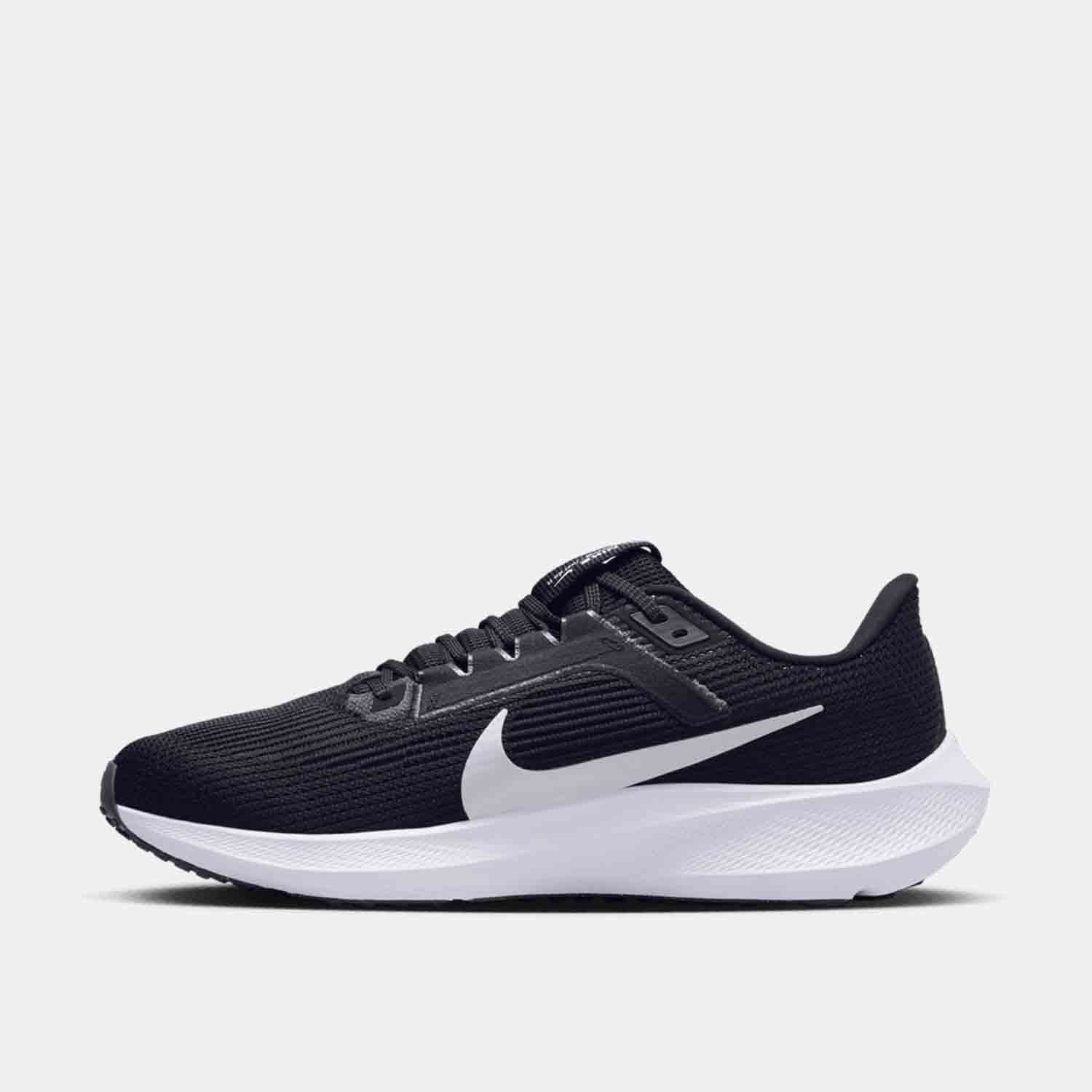 Side medial view of the Men's Nike Pegasus 40 Running Shoes.