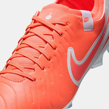 Up close, front view of the Nike Tiempo Legend 10 Pro Soccer Cleats.