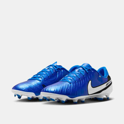 Front view of the Nike Tiempo Legend 10 Academy Soccer Cleats.