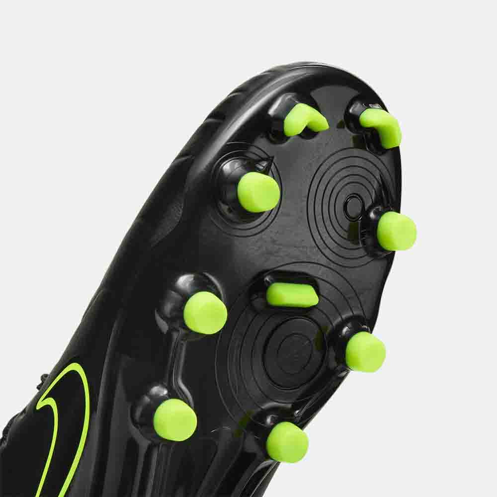 Up close, bottom view of the Nike Kids' Tiempo Legend 10 Club Soccer Cleats.