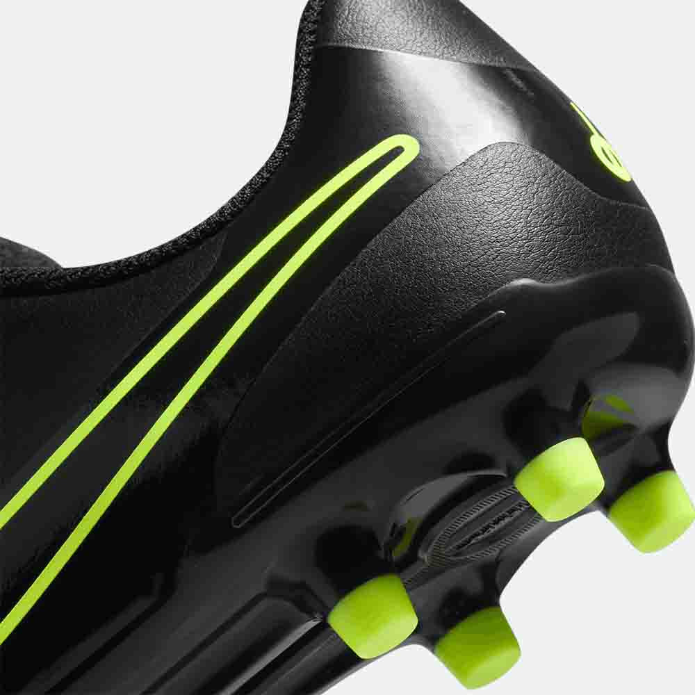 Up close, rear view of the Nike Kids' Tiempo Legend 10 Club Soccer Cleats.