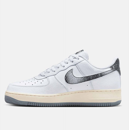 Side medial view of Men's Nike Air Force 1 '07.