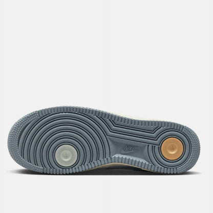 Bottom view of Men's Nike Air Force 1 '07.