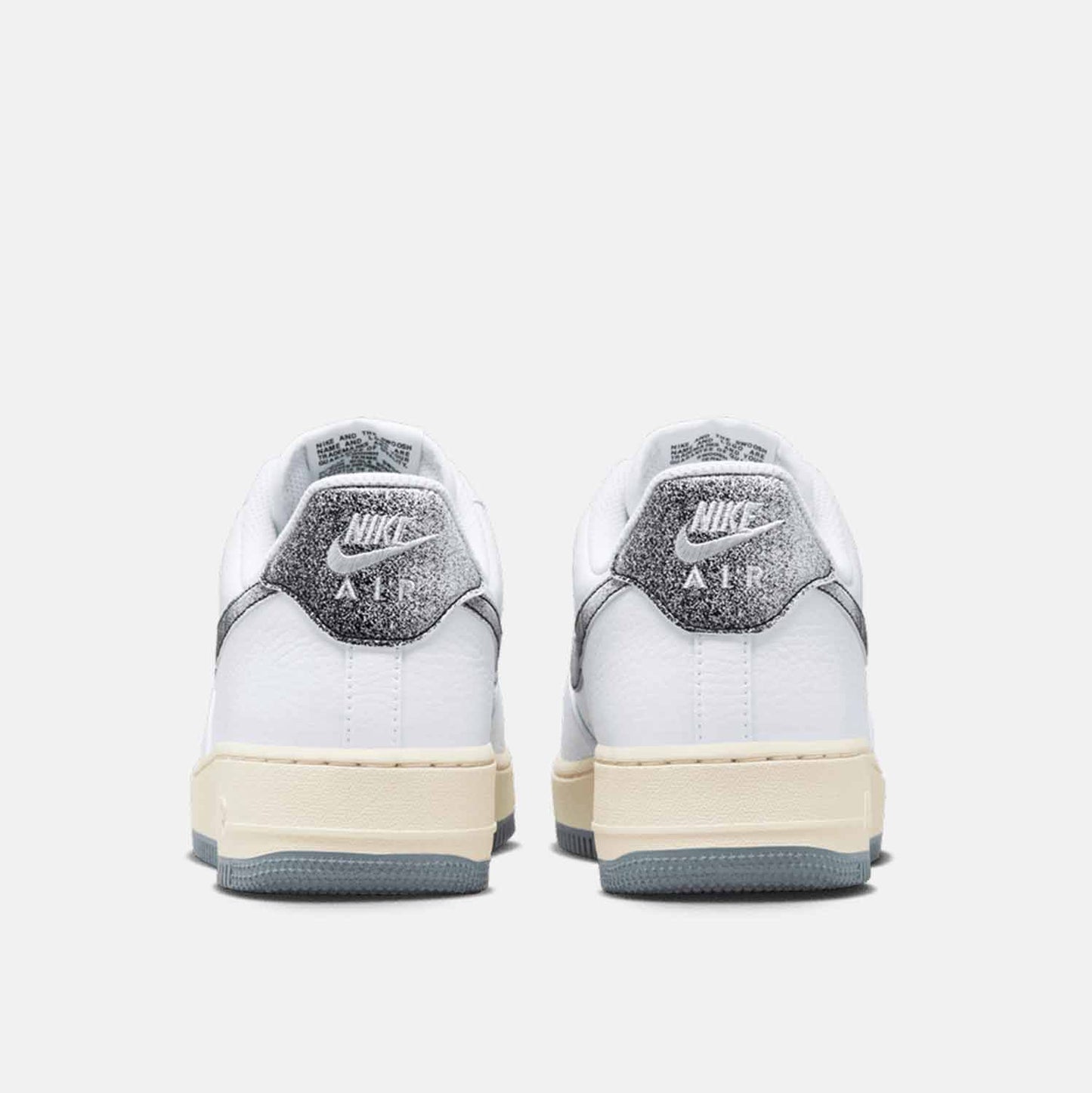 Rear view of Men's Nike Air Force 1 '07.