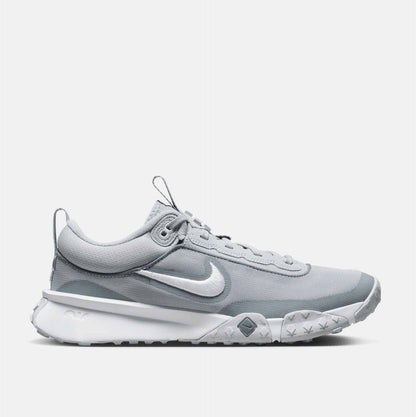 Side view of Nike Men's Air Diamond Varsity Baseball Turf Shoes.