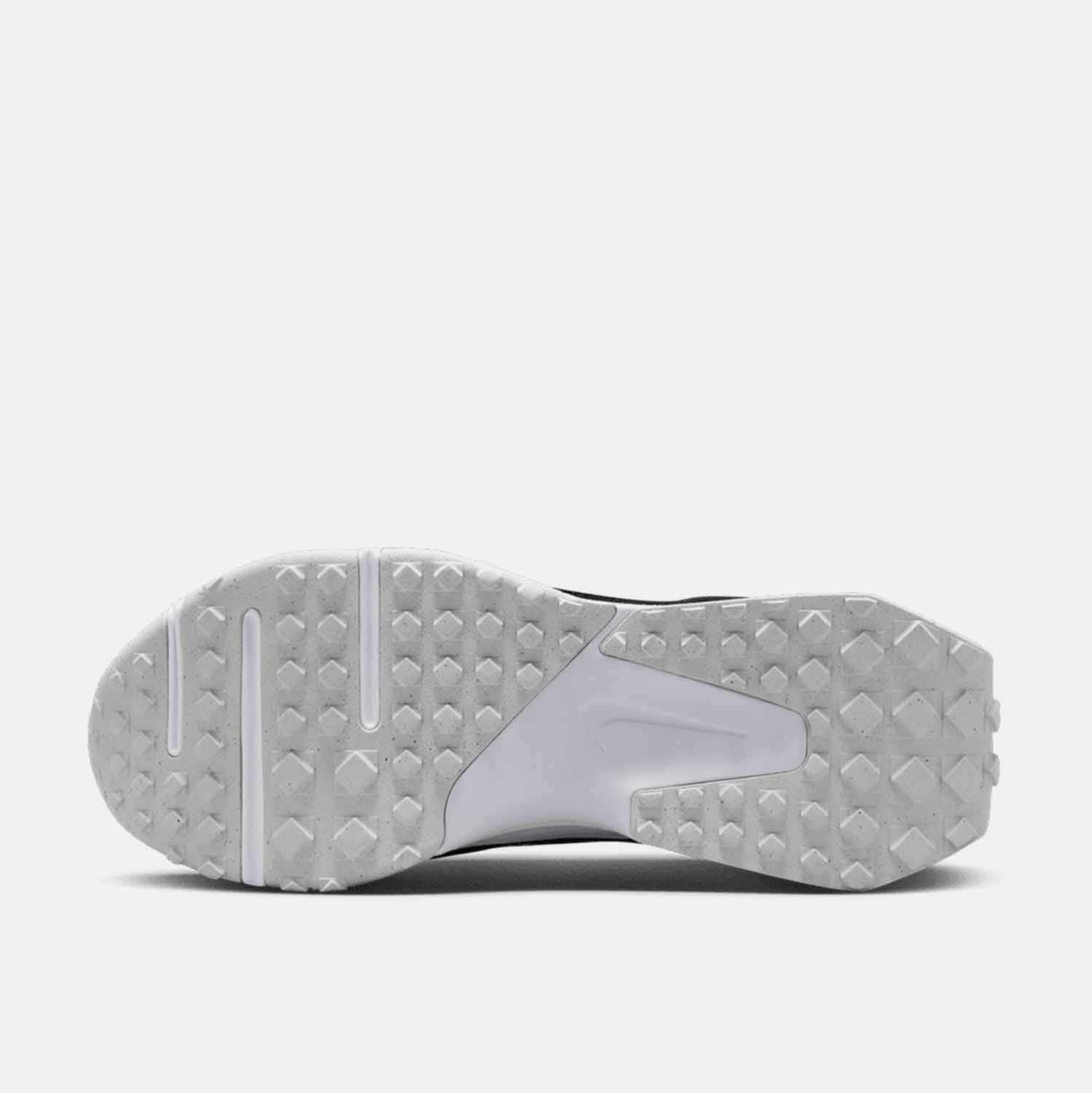 Bottom view of Nike Men's Air Diamond Varsity Baseball Turf Shoe.