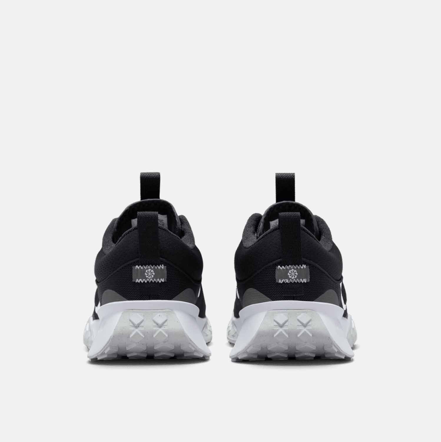Rear view of Nike Men's Air Diamond Varsity Baseball Turf Shoe.