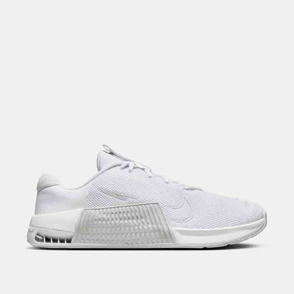 Side view of the Nike Men's Metcon 9.