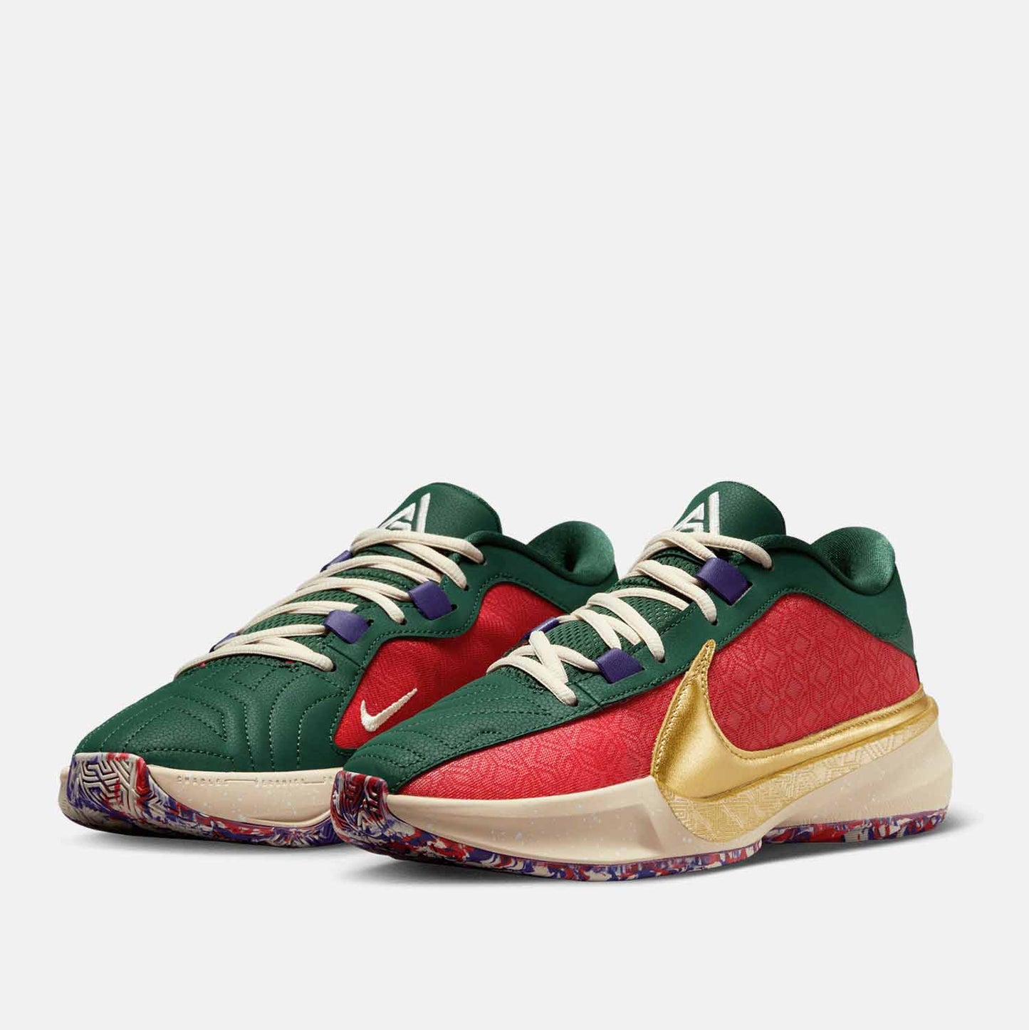 Front view of Men's Nike Giannis Freak 5.