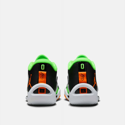 Rear view of Men's Jordan Tatum 1 'Home Team'.