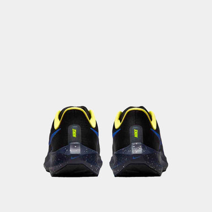 Rear view of the Men's Nike Air Zoom Pegasus 39 Running Shoes.