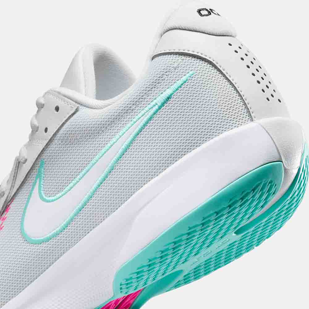 Up close, rear view of the Nike G.T. Cut Academy.