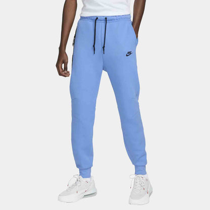 Front view of the Men's Nike Sportswear Tech Fleece Joggers.