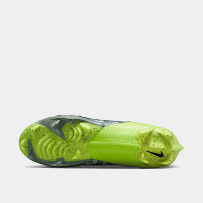 Bottom view of the Men's Nike Vapor Edge Pro 360 2 Football Cleats.