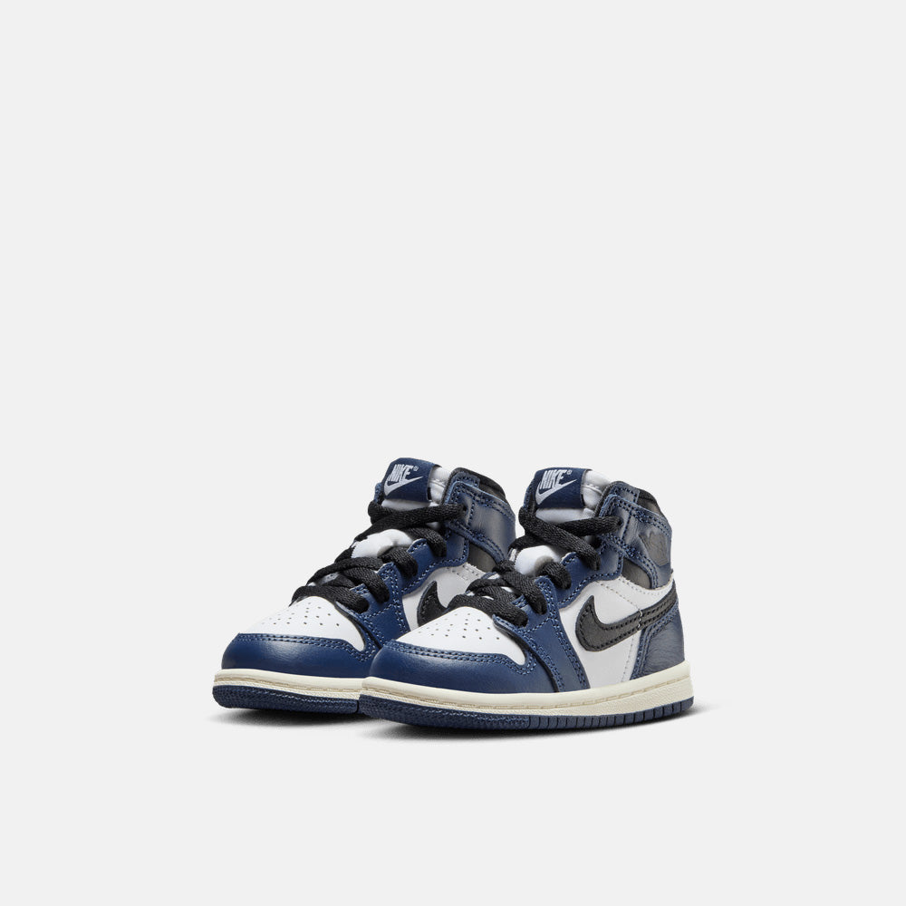 Front view of the Toddler Jordan 1 Retro High OG "Midnight Navy".