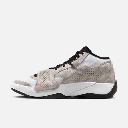 Side medial view of Men's Zion 2 Basketball Shoes.