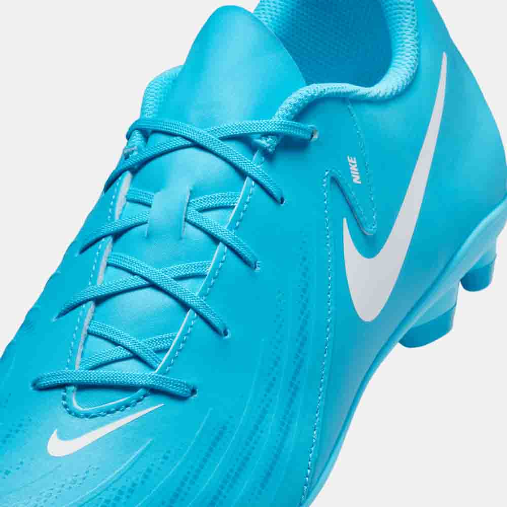 Up close, front view of the Nike Phantom GX 2 Club Soccer Cleats.