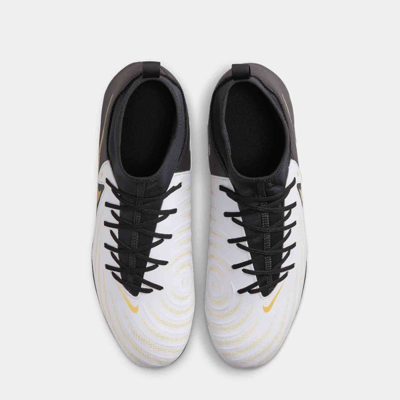 Phantom Luna 2 Club Soccer Cleats display picture 3