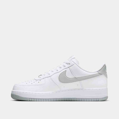Side medial view of the Nike Men's Air Force 1 '07.