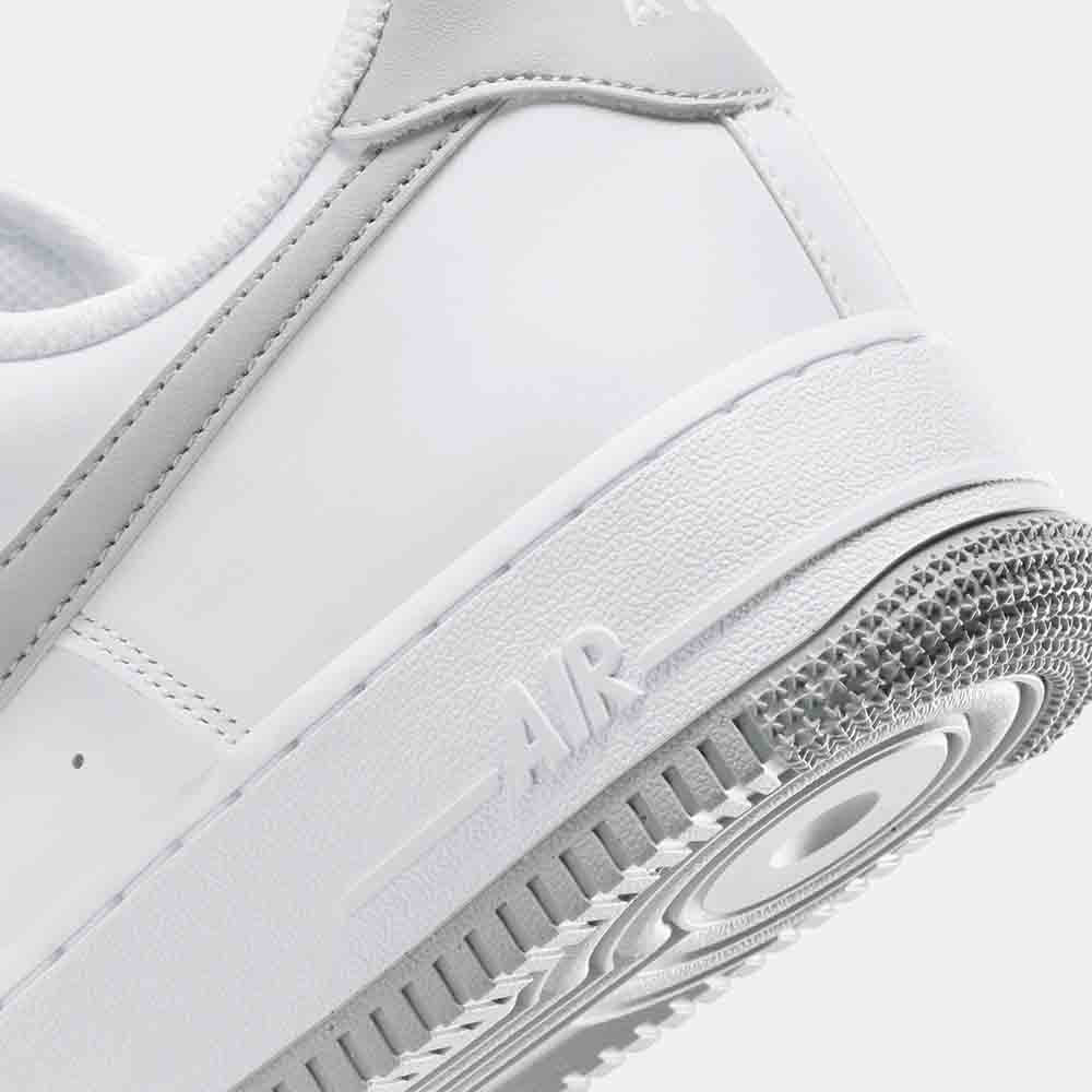 Up close, rear view of the Nike Men's Air Force 1 '07.
