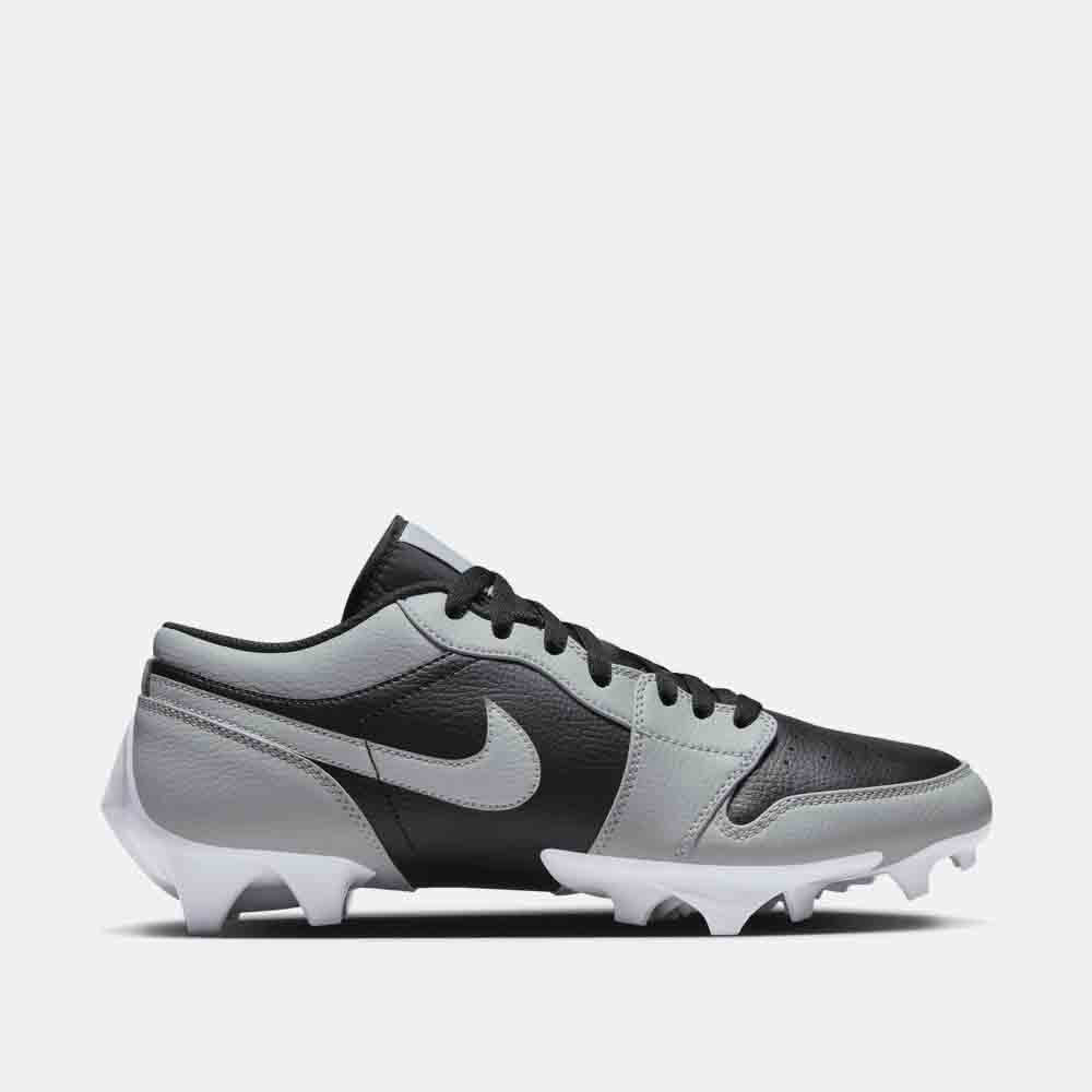 Side view of the Men's Jordan 1 Low TD Football Cleats.